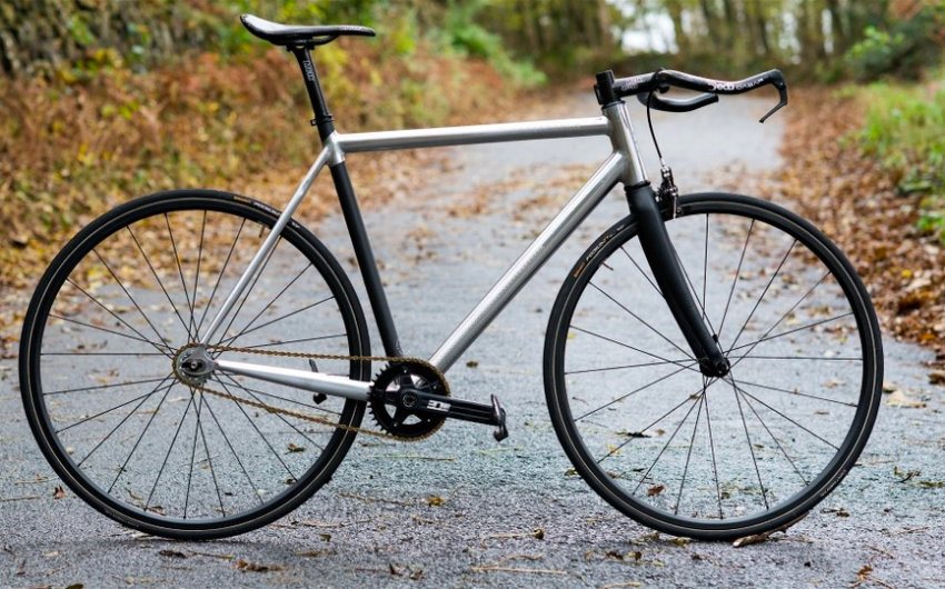 The Best Road Bikes Under 2000